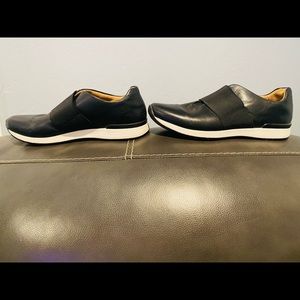 Vionic Codie 10010026 Black Leather Slip On Sneaker Women's Size 11 READ